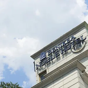 Hotel Noble **