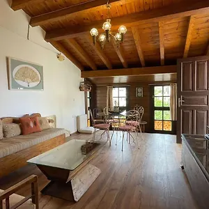 Gasthof Four Seasons Of Bliss At Sohora