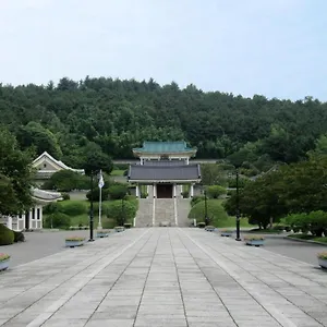 덴바스타 포레스트 호텔