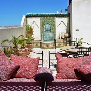 https://riad-dezayn.hotelfesmorocco.com