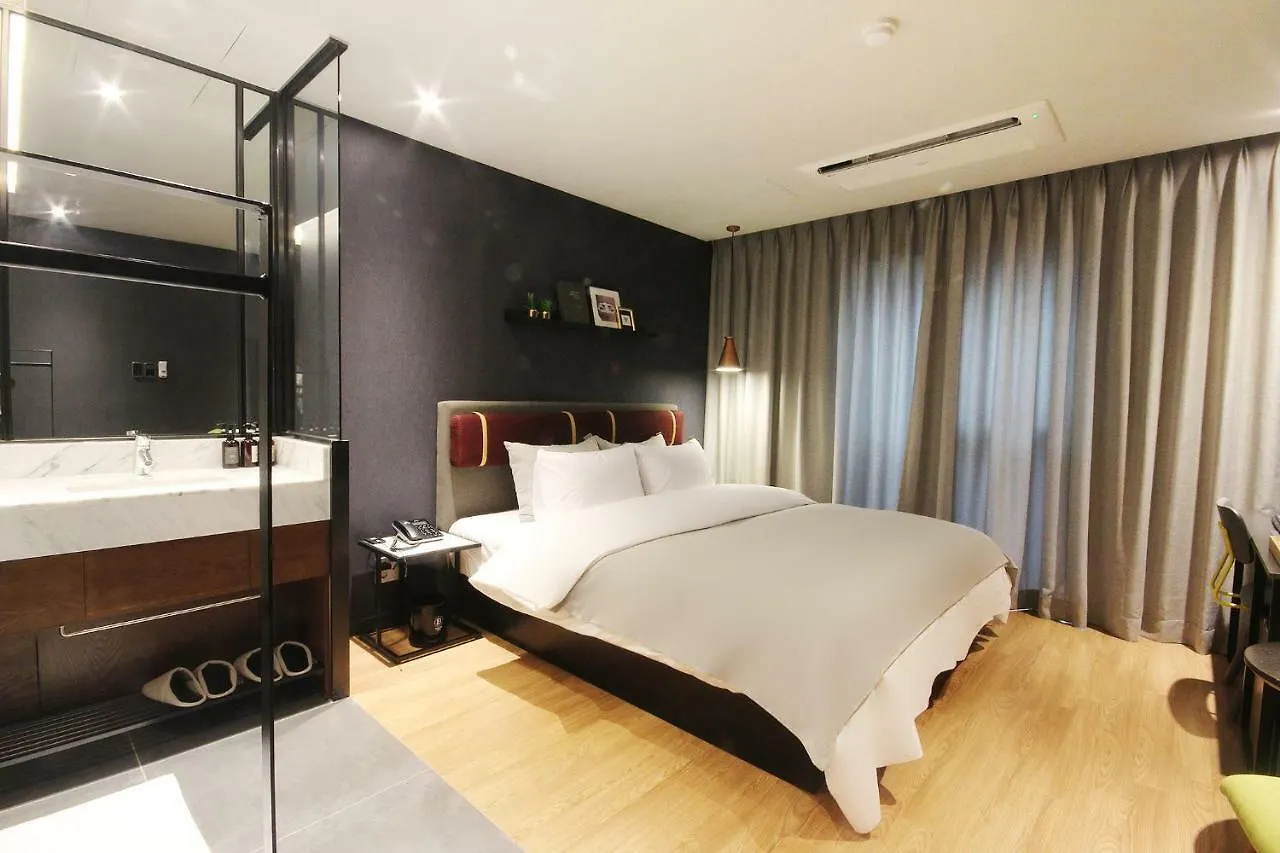 Brown Dot Hotel Seomyeon Busan