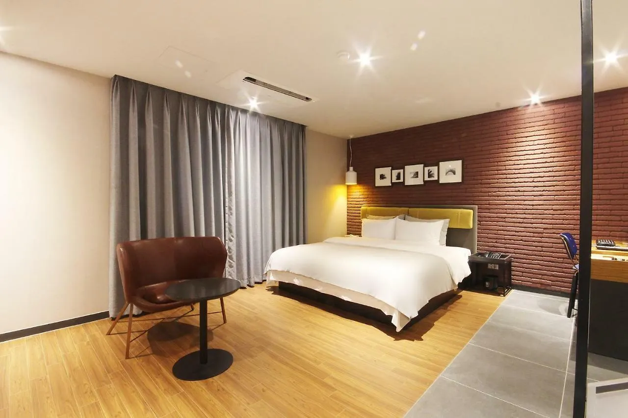 Brown Dot Hotel Seomyeon Busan