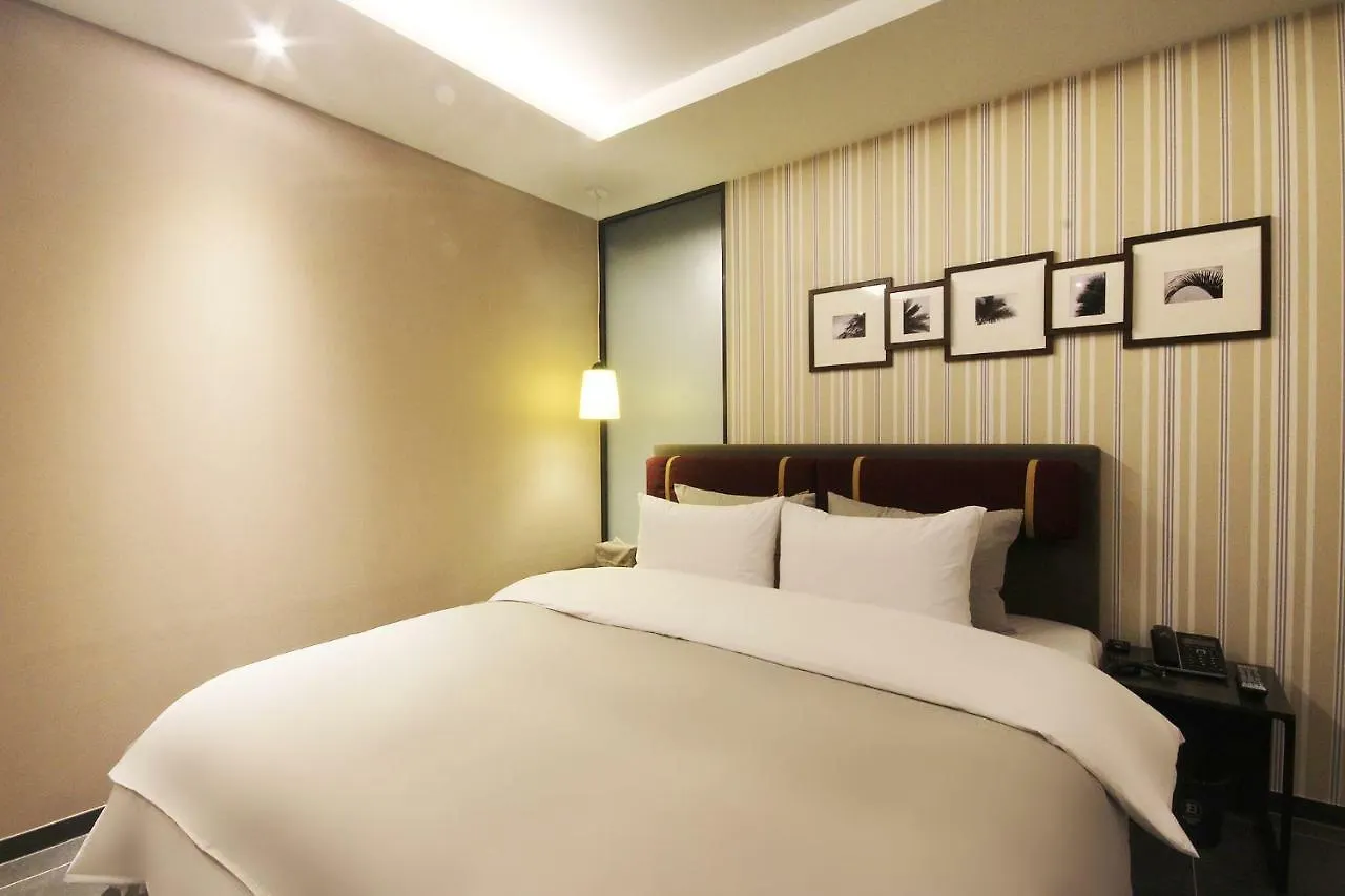 Brown Dot Hotel Seomyeon Busan