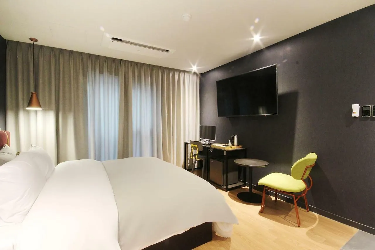 Brown Dot Hotel Seomyeon Busan