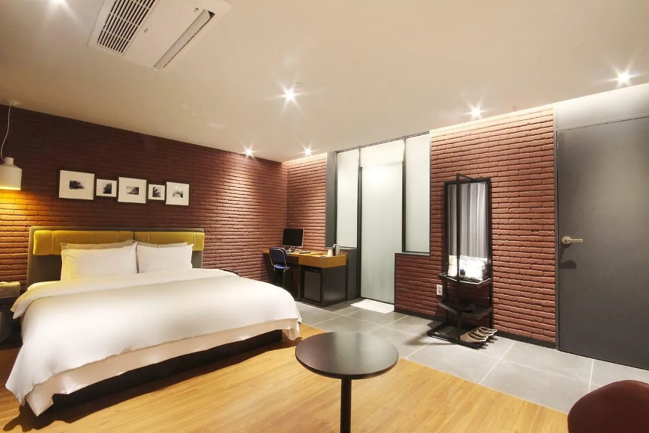 Brown Dot Hotel Seomyeon Busan
