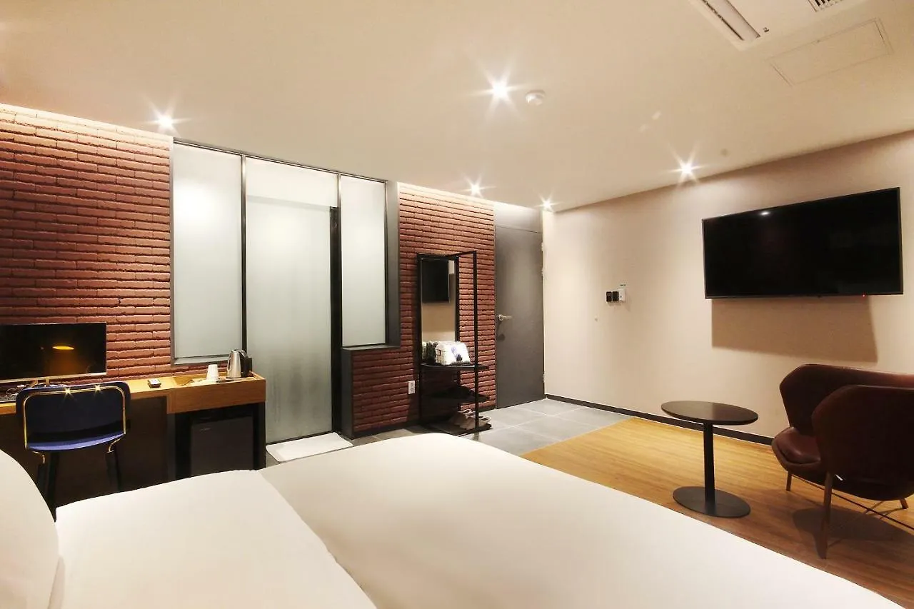 Brown Dot Hotel Seomyeon Busan