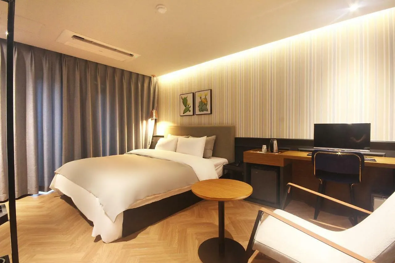 Brown Dot Hotel Seomyeon Busan
