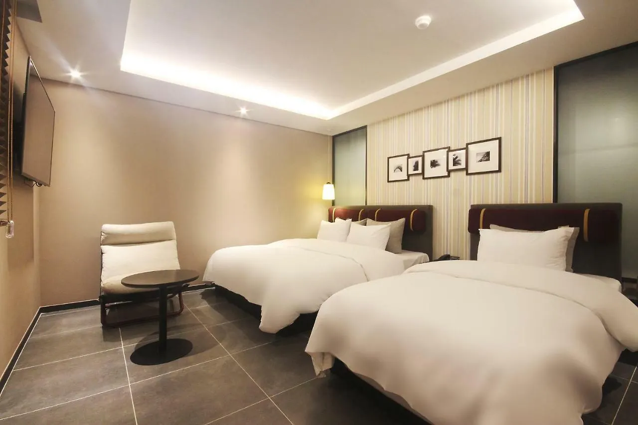 Brown Dot Hotel Seomyeon Busan