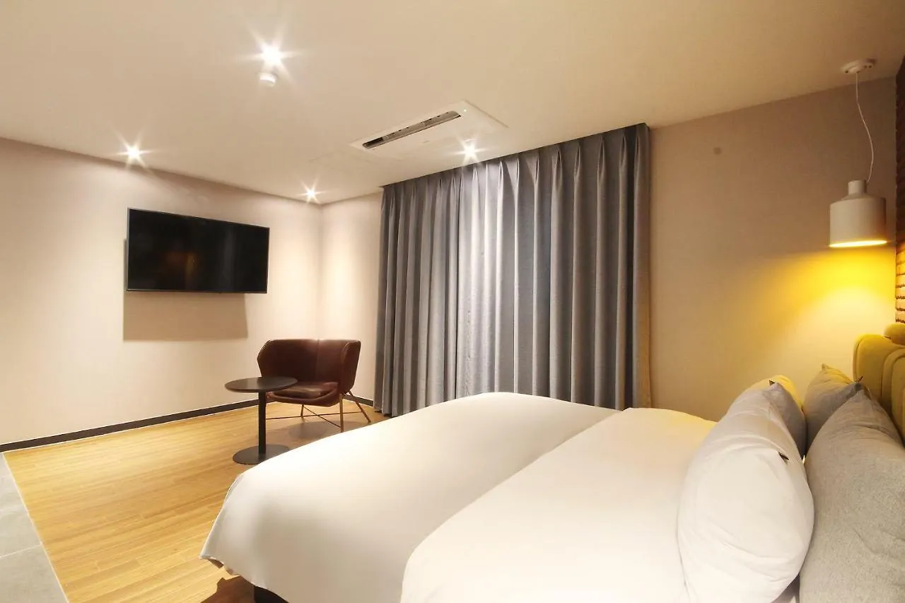 Brown Dot Hotel Seomyeon Busan
