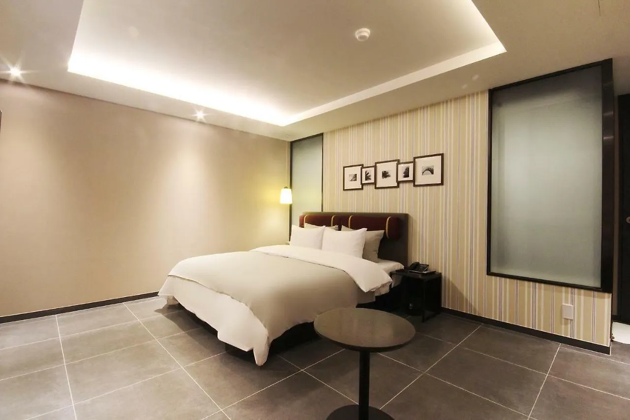 Brown Dot Hotel Seomyeon Busan