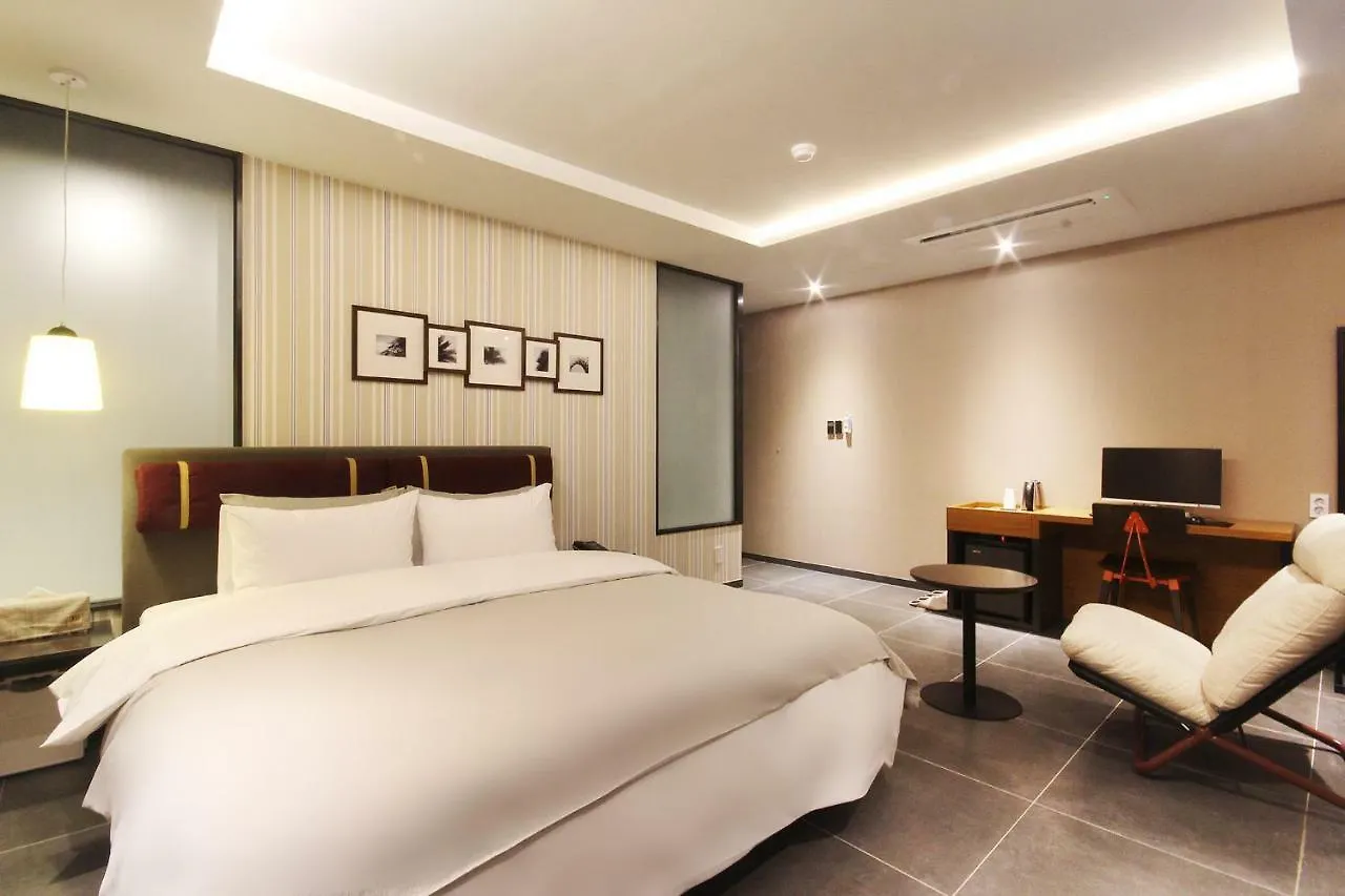 Brown Dot Hotel Seomyeon Busan